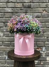 Цветочная композиция из Гипсофила и Розы в шляпной коробке в Костенках