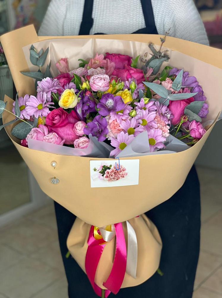 Букет цветов из: Хризантемы, Гвоздики и Альстромерии в Костенках