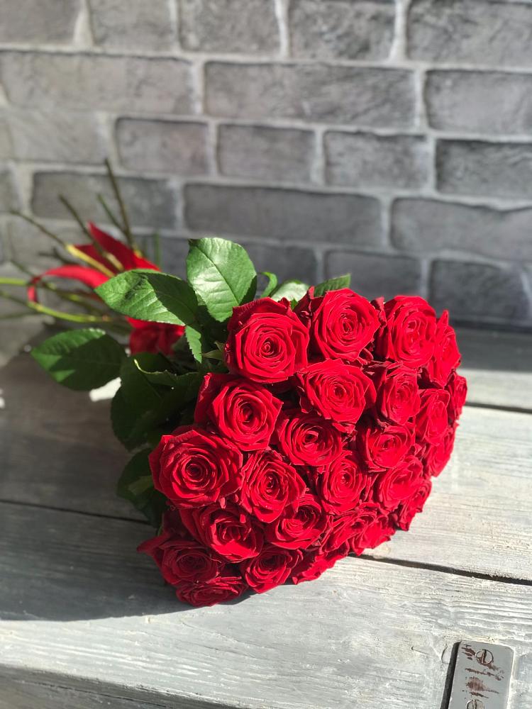 Букет Красные розы Фридом в Костенках