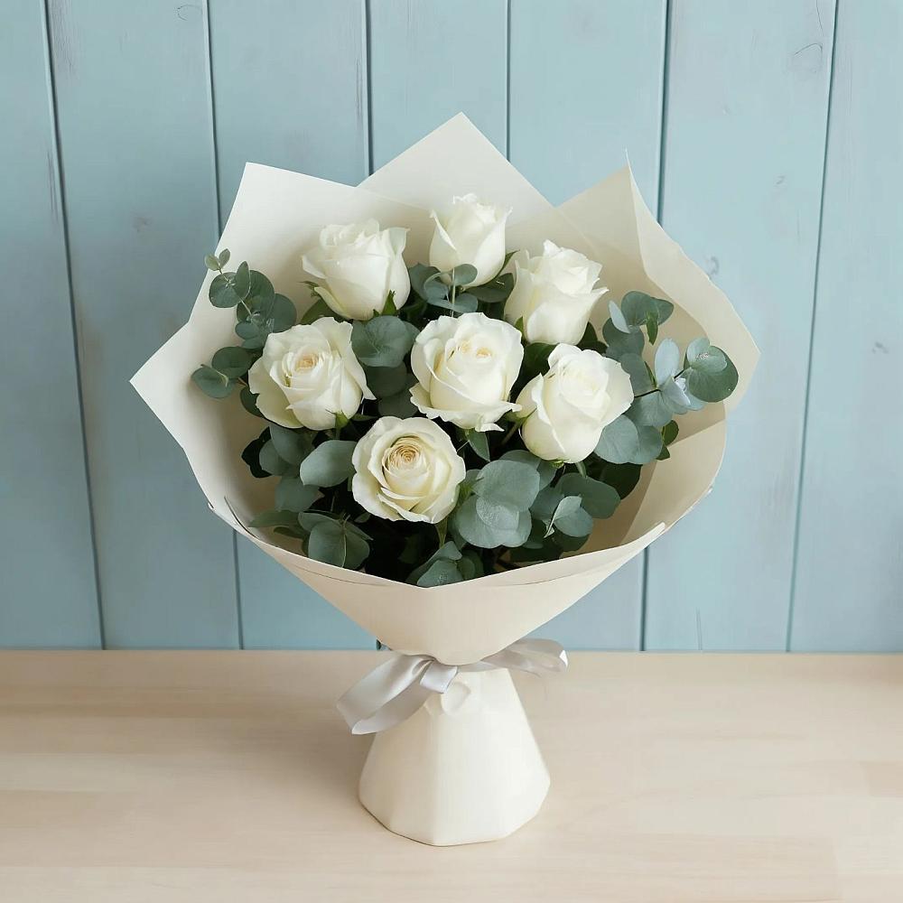 Букет Белые розы в Эвкалипте в Костенках