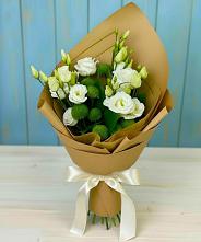 Букет цветов из:  Хризантемы и Лизиантусы #REPLACE_PRED# Костенках