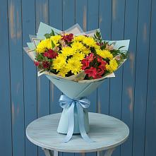 Букет цветов из:  Альстромерии и Хризантемы в Костенках
