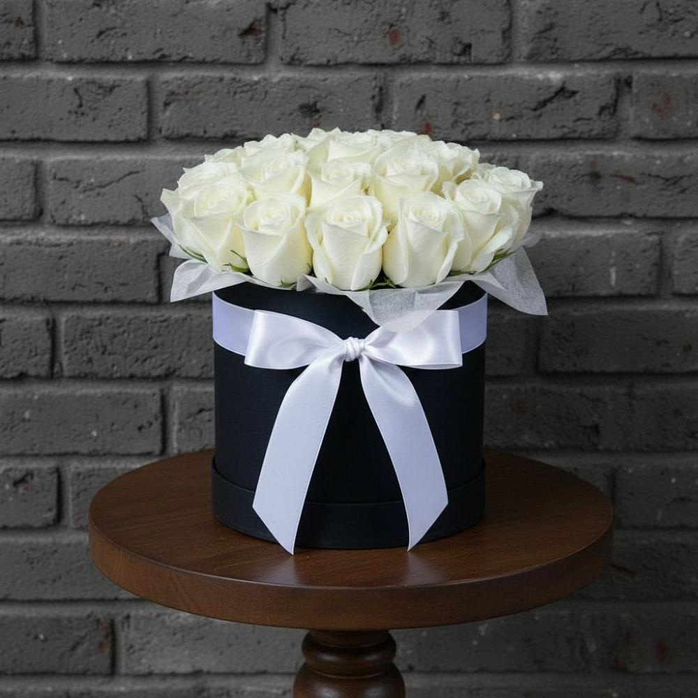 Цветочная композиция из Розы в шляпной коробке в Костенках