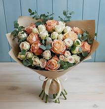 Букет цветов из:  Альстромерии и Розы в Костенках